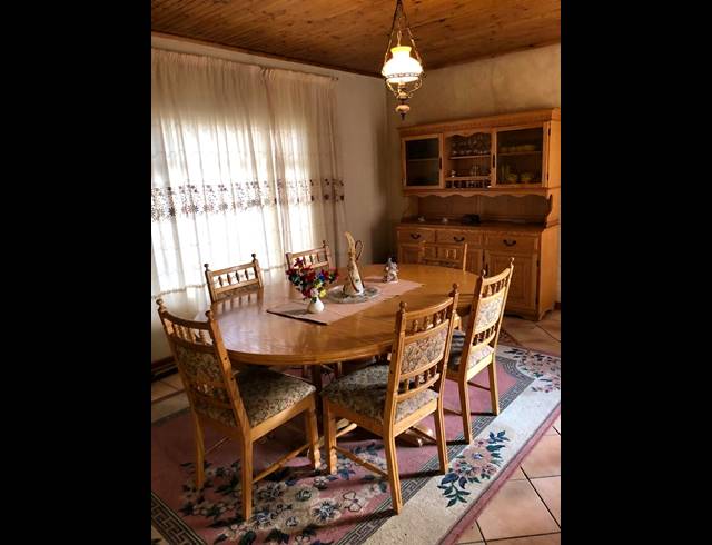 10 BEDROOM GUEST HOUSE FOR SALE IN MOOILANDE